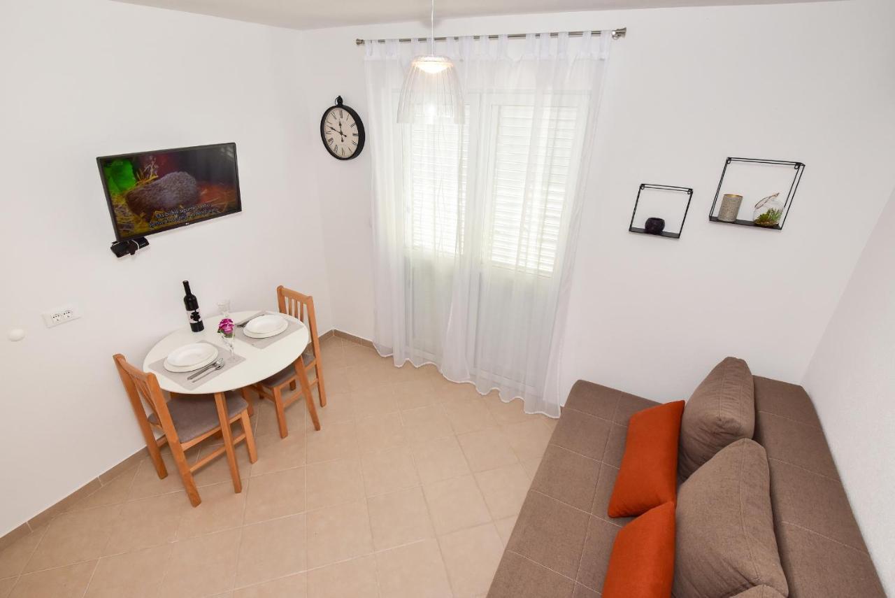 Apartman Mia Igrane Exterior foto